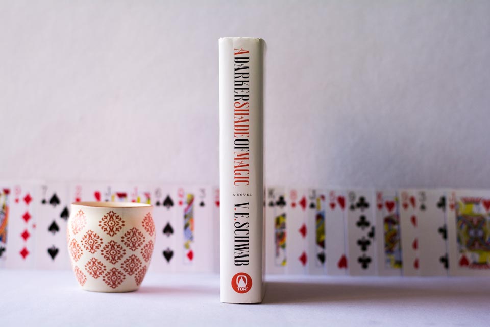 Book Review: A Darker Shade of Magic by V. E. Schwab